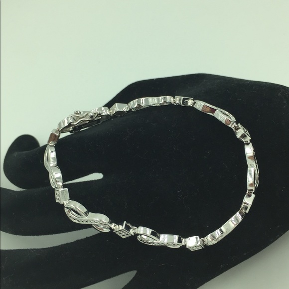 🌟SOLD!🌟 Diamond Infinity Design Bracelet - Picture 3 of 8